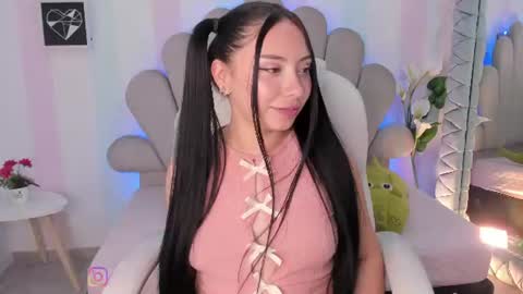 Snapshot of amy_bunniie chatting on July 2026 09:44:01 PM Amy online show from July 2026 09:44:01 PM