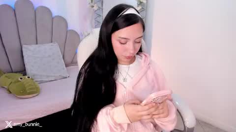 Snapshot of amy_bunniie chatting on August 2026 10:23:01 PM Amy online show from August 2026 10:23:01 PM