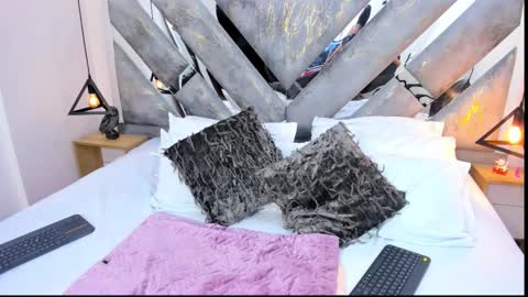 Aleja   online show from December 2025 04:30:01 AM