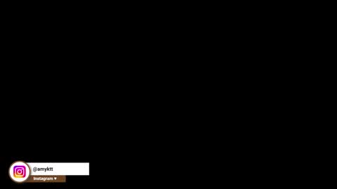 Snapshot of amy_kiitty chatting on December 2024 08:55:01 PM online show from December 2024 08:55:01 PM