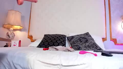 Little Slut Nicolee online show from March 2025 01:11:01 AM