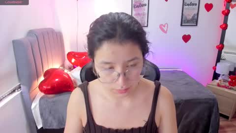 Amy sophia 3 online show from February 2025 01:21:02 PM