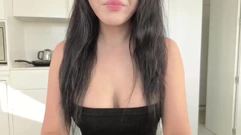 girl next door named Amy online show from January 2026 09:46:02 AM