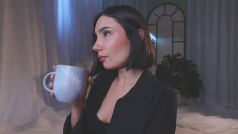 Amy Armstrong online show from April 2026 10:29:02 PM