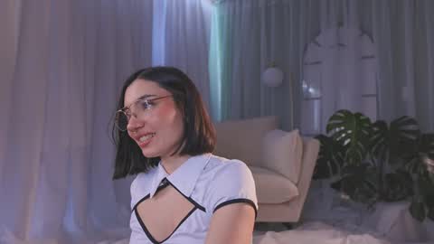Snapshot of amyarmstrong chatting on April 2026 09:20:02 PM Amy Armstrong online show from April 2026 09:20:02 PM