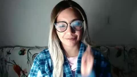 Snapshot of amycosplay99 chatting on December 2024 02:33:01 AM amycosplay99 online show from December 2024 02:33:01 AM