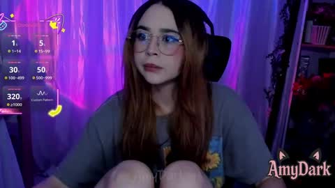 Amy online show from October 2025 09:37:02 PM