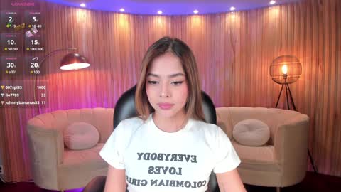 Snapshot of amydavis_ chatting on December 2024 01:47:02 AM Amy online show from December 2024 01:47:02 AM