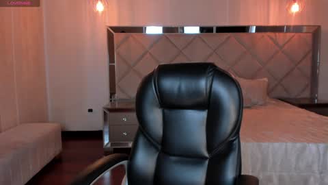 Snapshot of amydavis_ chatting on December 2024 05:31:01 PM Amy online show from December 2024 05:31:01 PM