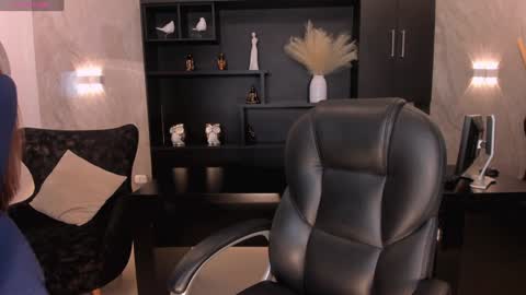 Snapshot of amydavis_ chatting on January 2025 08:04:02 PM Amy online show from January 2025 08:04:02 PM