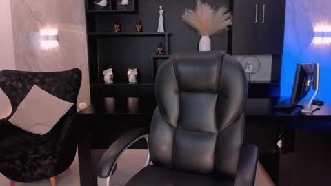 Snapshot of amydavis_ chatting on January 2025 02:09:02 AM Amy online show from January 2025 02:09:02 AM