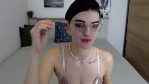 Snapshot of amylexy chatting on December 2024 08:09:01 AM Hi there guys  My pleasure in your hands  pvt is open online show from December 2024 08:09:01 AM