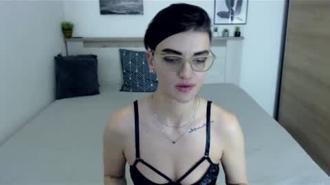 Snapshot of amylexy chatting on January 2025 12:41:02 PM Hi there guys  My pleasure in your hands  pvt is open online show from January 2025 12:41:02 PM