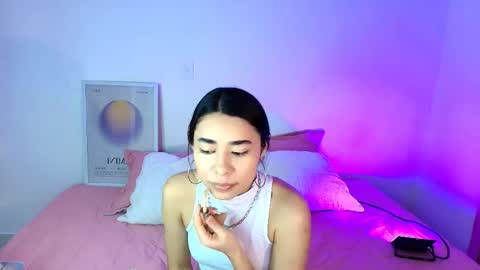 Snapshot of amyolimpo chatting on April 2026 12:02:02 AM Amy ... Nice to meet u thumb up me please its important online show from April 2026 12:02:02 AM
