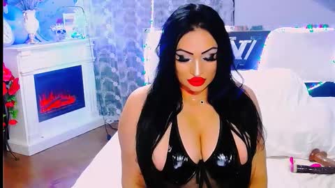 Snapshot of amyrarosera chatting on October 2025 09:25:02 PM Alimoonyia online show from October 2025 09:25:02 PM