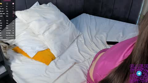 Emily online show from January 2025 09:02:02 AM