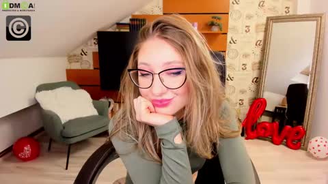 AmyRossie online show from February 2025 02:46:01 PM