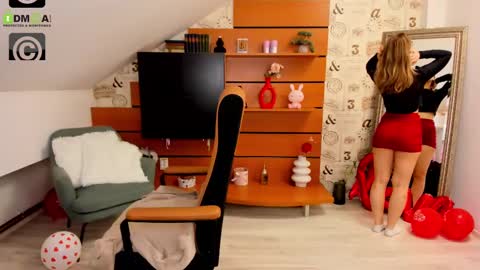 AmyRossie online show from March 2025 01:54:01 PM