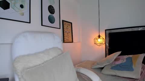 Amy online show from December 2025 11:40:02 AM