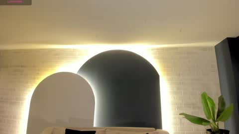 AMY WALKER online show from February 2025 02:26:01 PM