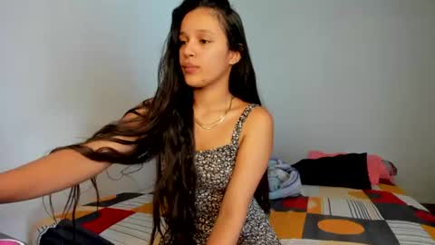 Snapshot of amyy_28 chatting on July 2026 04:32:02 PM Amyy online show from July 2026 04:32:02 PM