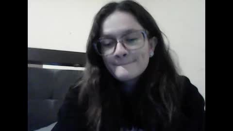 Snapshot of an_e333 chatting on October 2025 03:16:02 AM an_e333 online show from October 2025 03:16:02 AM