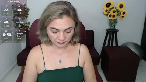 Snapshot of ana_hotmilf chatting on May 2026 11:46:02 PM Ana online show from May 2026 11:46:02 PM