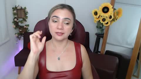 Snapshot of ana_hotmilf chatting on June 2026 12:32:02 AM Ana online show from June 2026 12:32:02 AM