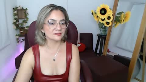 Snapshot of ana_hotmilf chatting on July 2026 11:22:01 PM Ana online show from July 2026 11:22:01 PM