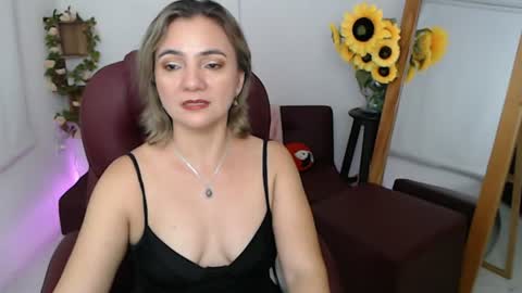 Snapshot of ana_hotmilf chatting on July 2026 12:04:02 AM Ana online show from July 2026 12:04:02 AM