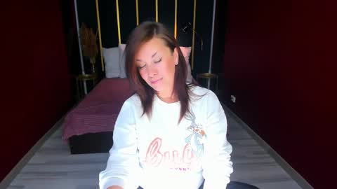 Snapshot of ana_mills chatting on September 2025 03:16:02 PM Ana online show from September 2025 03:16:02 PM