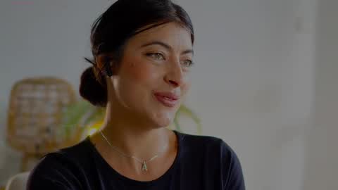 anabelcurvy online show from April 2026 05:15:02 PM