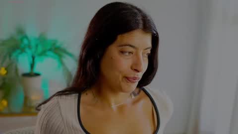 anabelcurvy online show from April 2026 01:06:01 PM