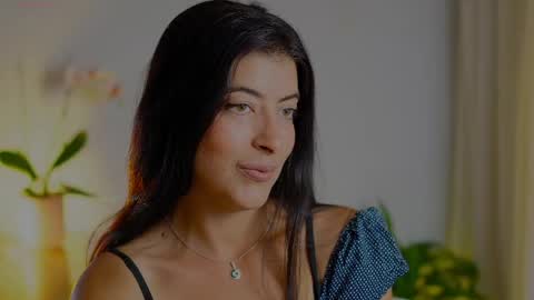 Snapshot of anabelcurvy chatting on May 2026 08:27:01 PM anabelcurvy online show from May 2026 08:27:01 PM