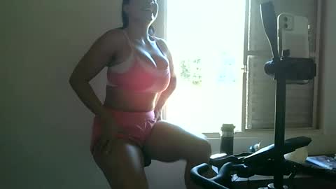 anabelenogueira1 online show from June 2026 01:37:02 PM
