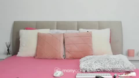 Snapshot of anabella00 chatting on December 2024 09:22:01 PM Anabella online show from December 2024 09:22:01 PM