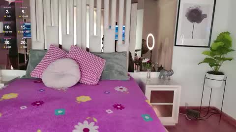 Snapshot of anabella_london chatting on June 2026 11:43:01 AM Anabella online show from June 2026 11:43:01 AM