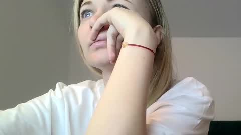 Snapshot of anabellaana11 chatting on March 2025 02:39:01 AM anabellaana11 online show from March 2025 02:39:01 AM
