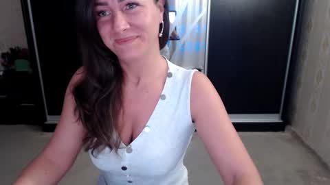 Snapshot of anabelsweet chatting on February 2025 02:28:02 AM Milana online show from February 2025 02:28:02 AM