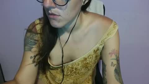 Snapshot of anabelucci_ chatting on May 2026 03:46:01 AM anabelucci_ online show from May 2026 03:46:01 AM