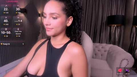 Snapshot of anahi_curlie1 chatting on May 2026 11:04:02 AM Anahi Curlie online show from May 2026 11:04:02 AM