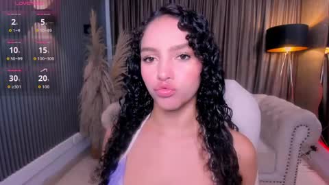 Snapshot of anahi_curlie1 chatting on May 2026 11:05:02 AM Anahi Curlie online show from May 2026 11:05:02 AM