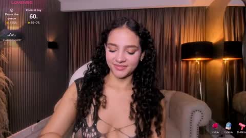 Snapshot of anahi_curlie1 chatting on May 2026 11:14:01 AM Anahi Curlie online show from May 2026 11:14:01 AM