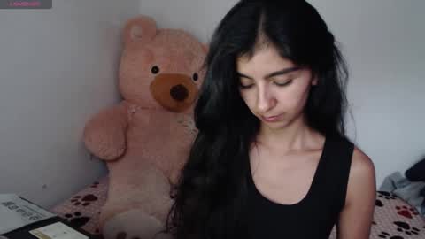 Anahi Browns online show from February 2026 06:15:02 PM