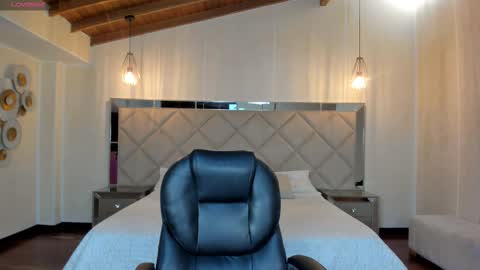 Anais Nin  online show from October 2025 03:25:01 AM