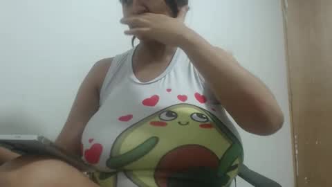 analy_hot online show from October 2025 12:20:01 PM