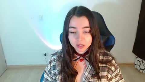 Snapshot of anarosse__ chatting on February 2025 05:15:02 AM ana 3 online show from February 2025 05:15:02 AM