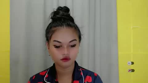 Snapshot of anaruru_ chatting on January 2025 03:25:01 PM ANA online show from January 2025 03:25:01 PM