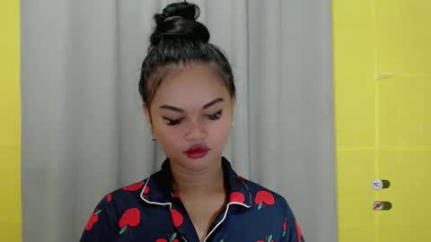 Snapshot of anaruru_ chatting on January 2025 08:05:01 AM ANA online show from January 2025 08:05:01 AM