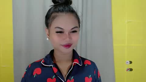 Snapshot of anaruru_ chatting on January 2025 08:00:02 AM ANA online show from January 2025 08:00:02 AM